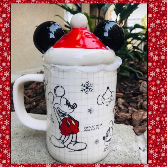 Large Disney Winter Micky Mouse Mug With Top - Picture 3 of 3